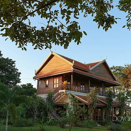 Green Plateau Lodge Banlung Exteriör bild