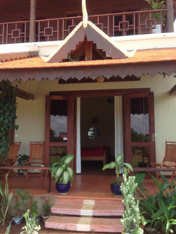 Green Plateau Lodge Banlung Rum bild